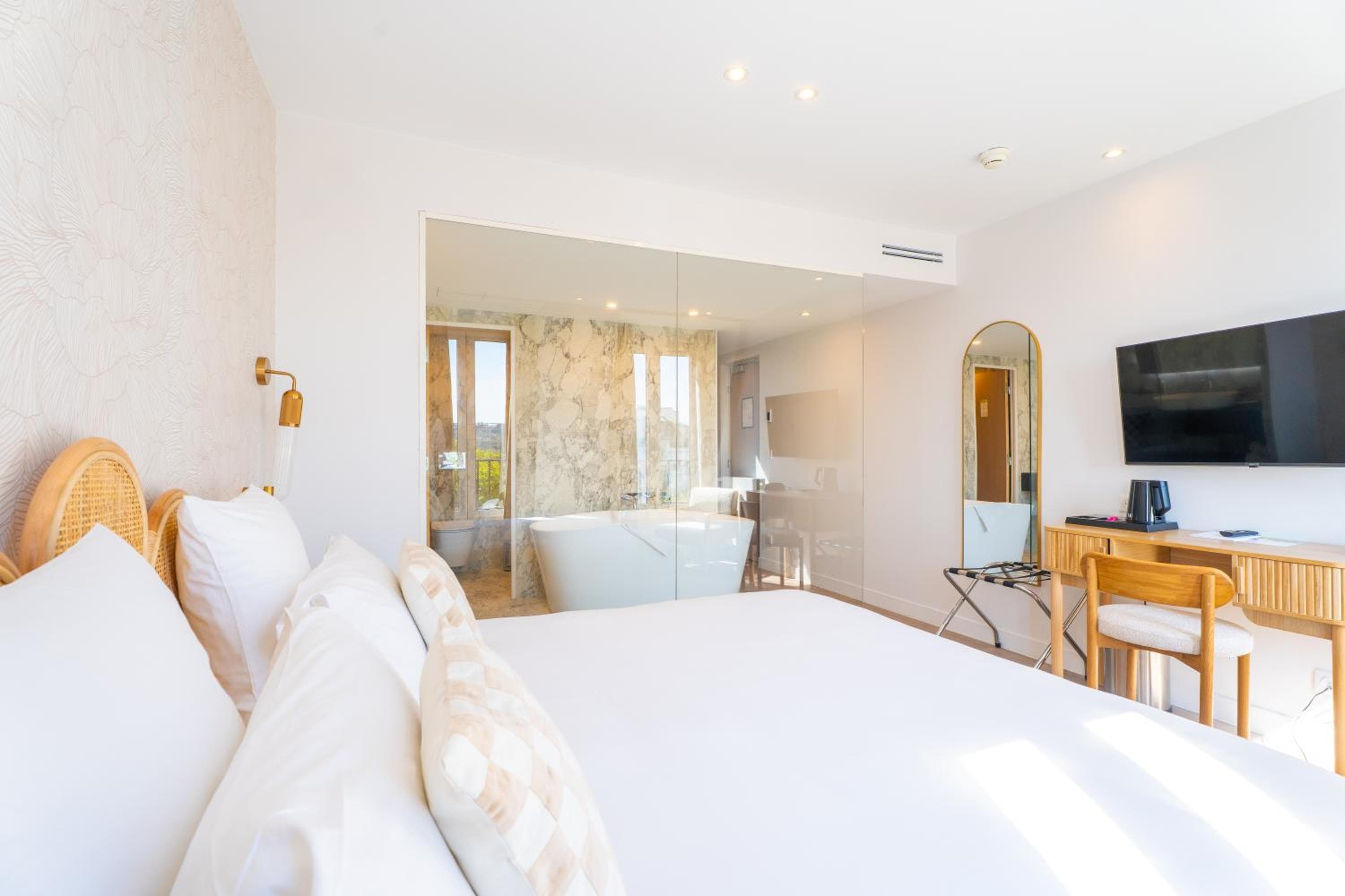 Chambre avec baignoire